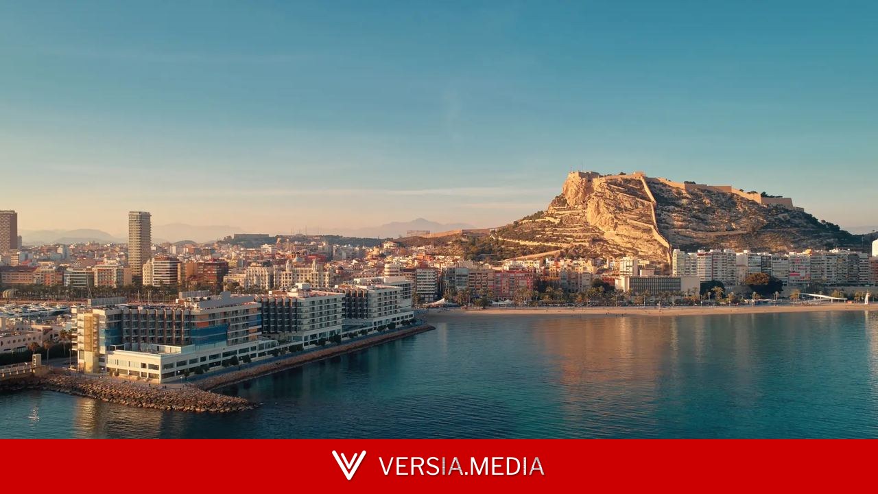 Una de las mejores ciudades del mundo para viajar solo está en España: no es ni Madrid ni Barcelona