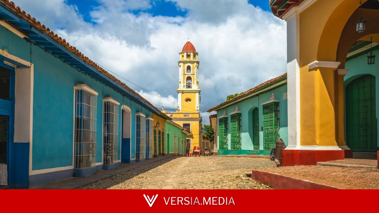Esta la ciudad de Cuba Patrimonio de la Humanidad con casas coloridas y un curioso 'free tour' nocturno por bares